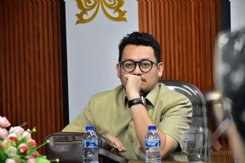 Pekanbaru jadi Hutan Tiang Internet Ilegal, PAD Dibegal!