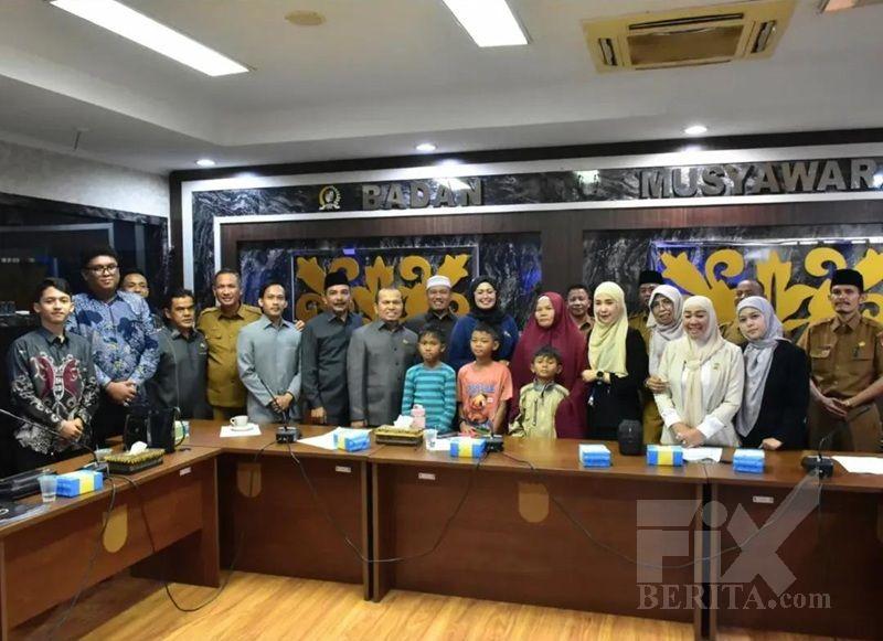 Komisi III DPRD Pekanbaru Lakukan Mediasi, Sengketa Guru dan Wali Murid SDN 181 Temui Jalan Damai